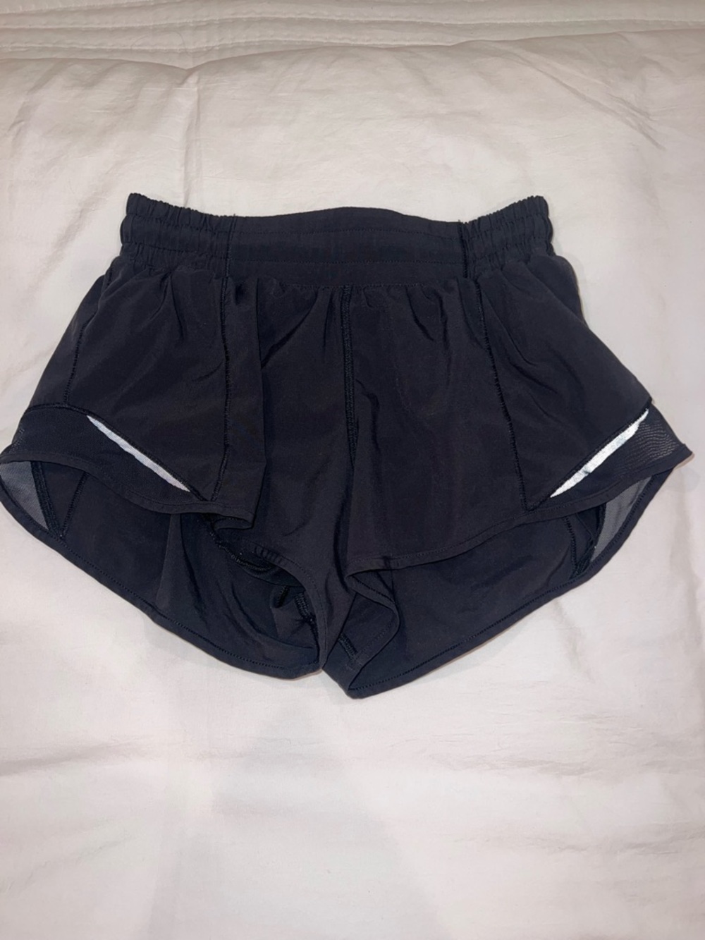 Lululemon Hotty Hot Shorts Black 2.5in